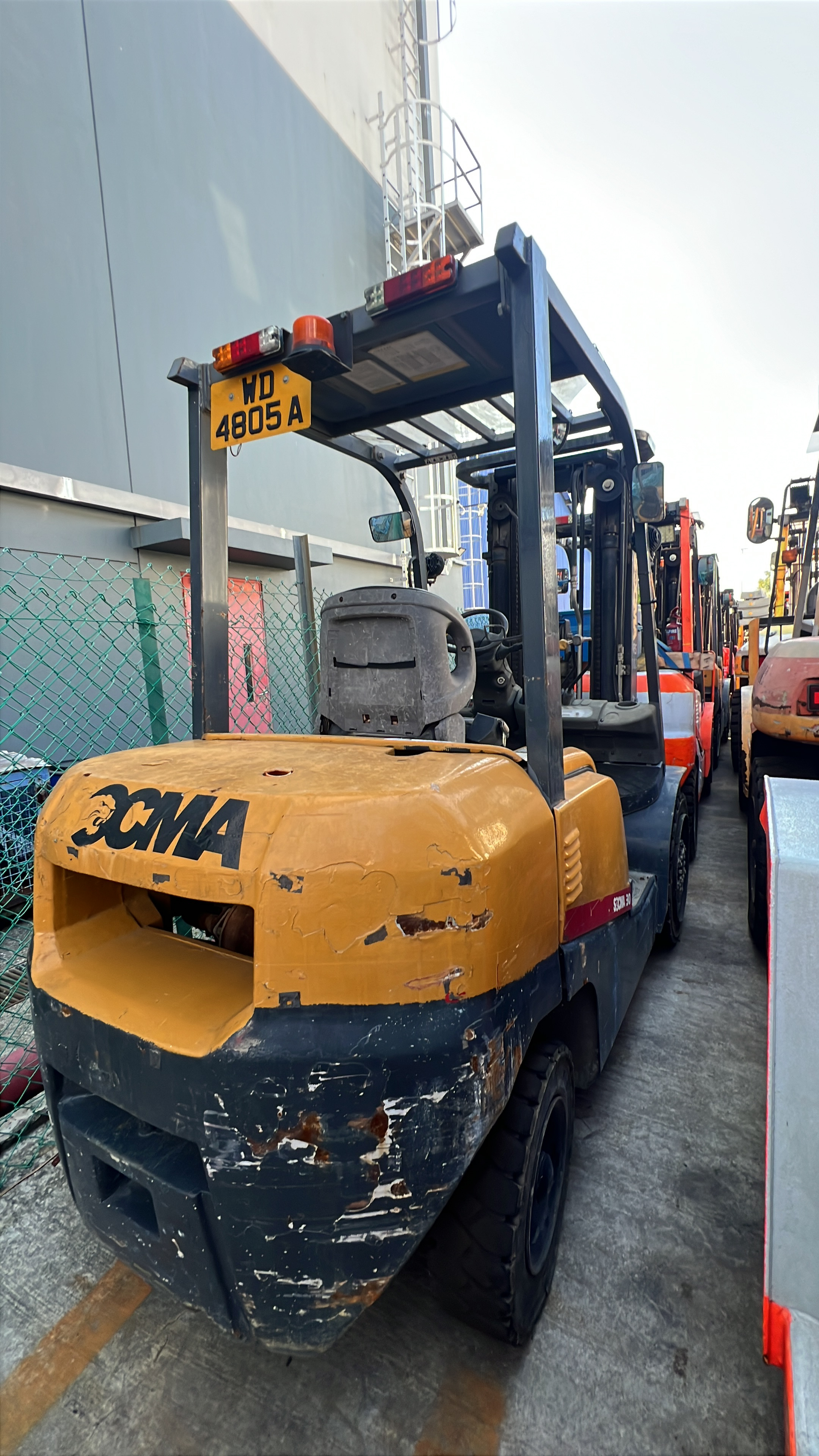 RS Machinery forklift rental