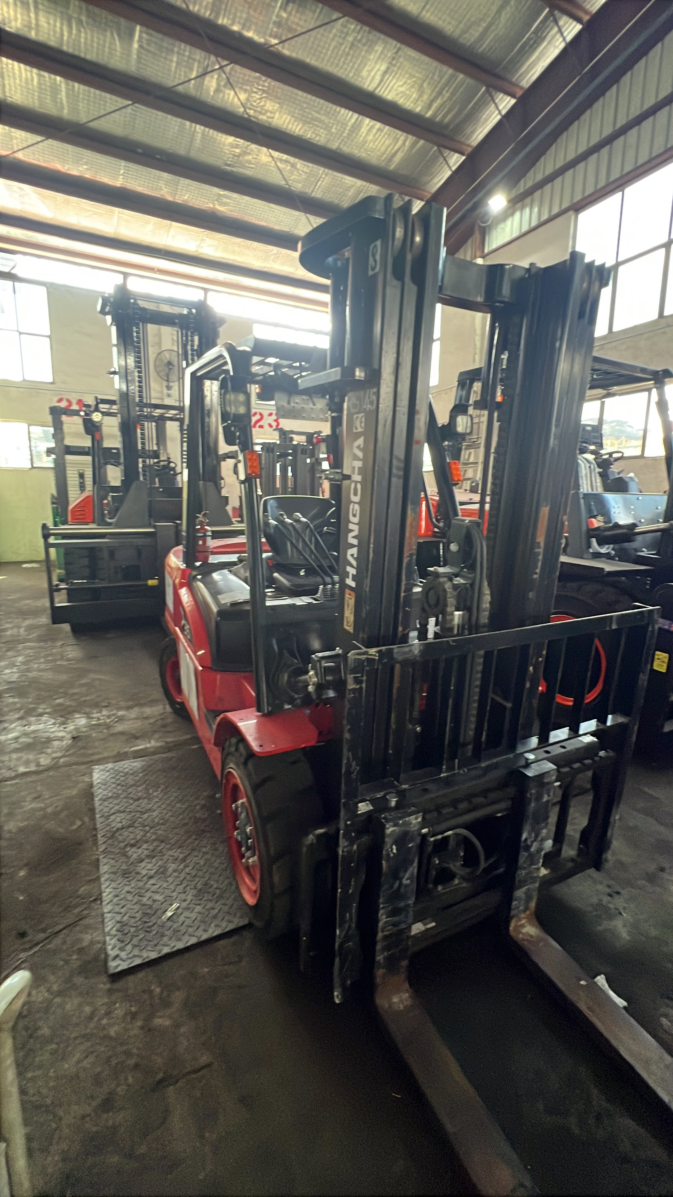 Forklift delivery Singapore