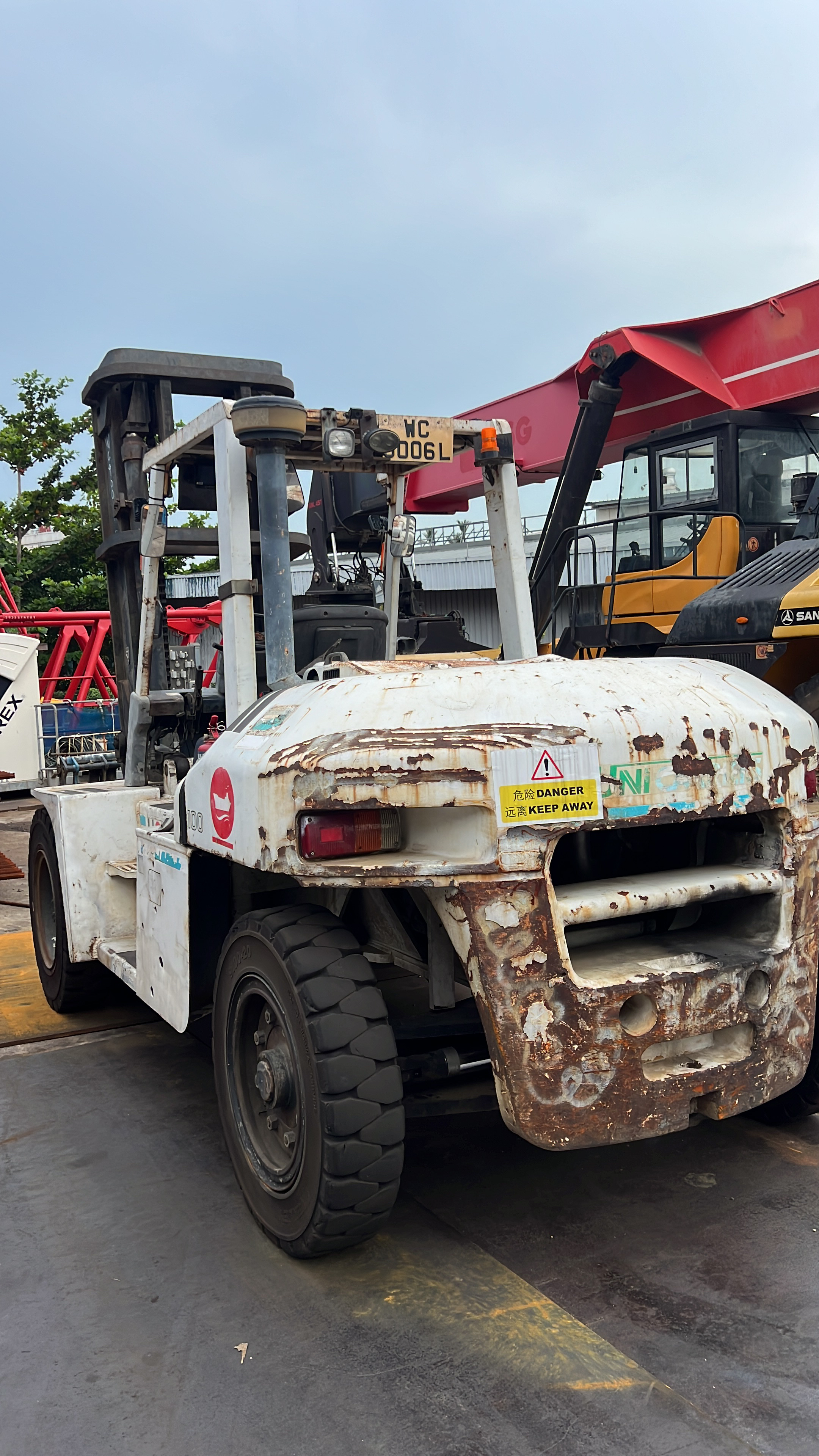 Electric forklift warehouse