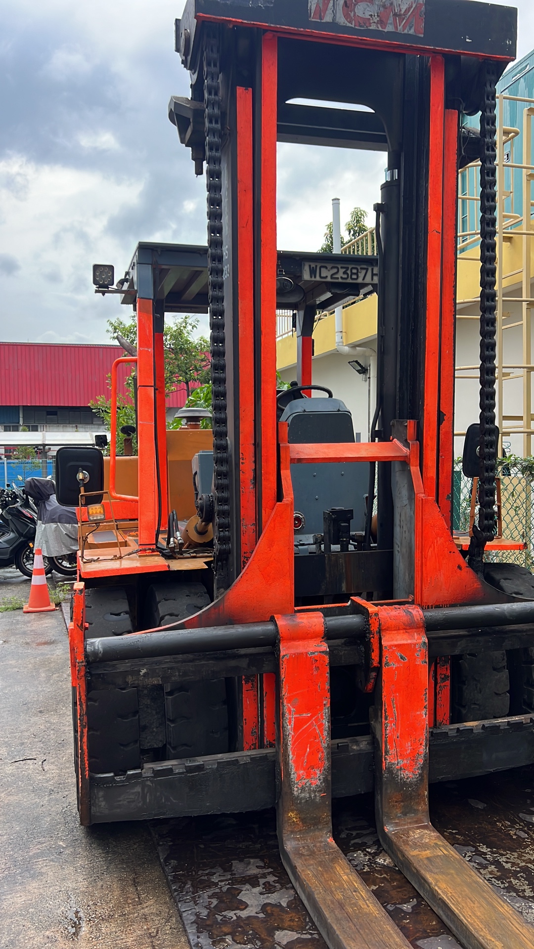 Forklift rental Singapore